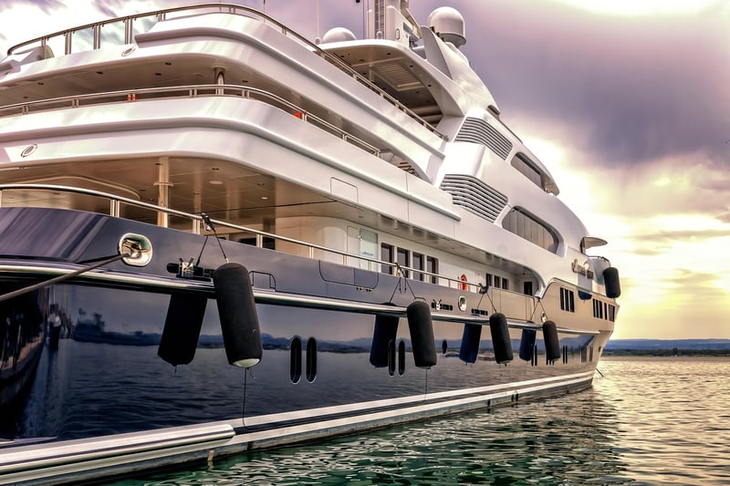 Private yacht charters